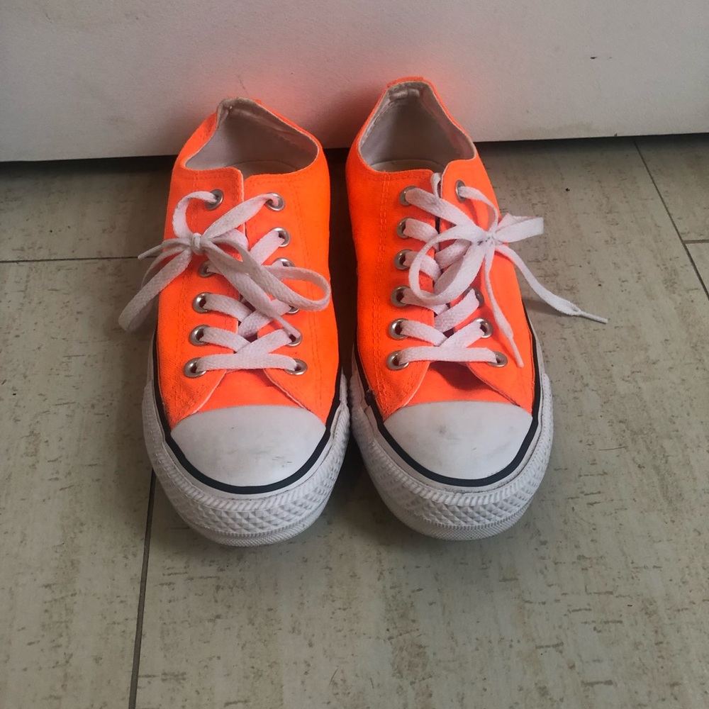 orange low top converse